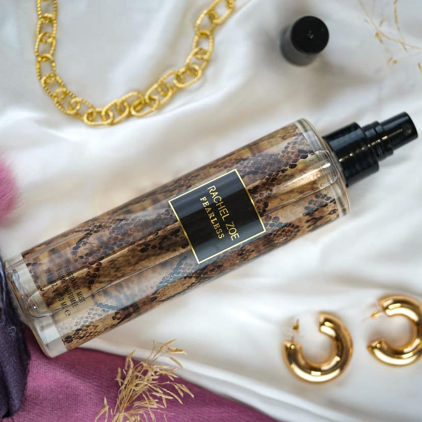 Rachel Zoe Fearless Body Mist for women – Long-Lasting Luxury Body Mist with woody scents with notes of Coconut, Amber & Tuberose – Gift for women – 300 ml view 6