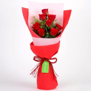 Bouquet Of 8 Royal Red Color Roses For Valentine's Day Gift