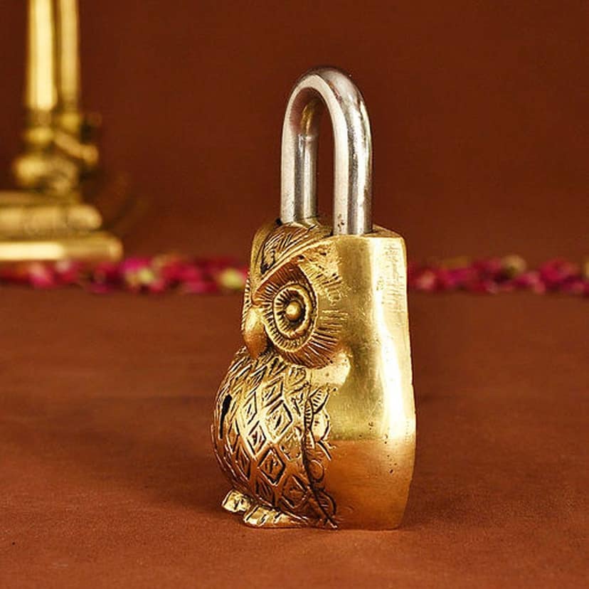 Brass Showpiece & Working Owl Shape Lock - Artistic Brass Showpiece & Functional Lock, Height : 4.5 Inch (BSMAS1486 B) view 3