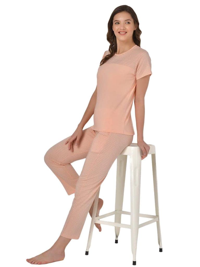 Klamotten Women's Peach Allover Printed Top Pyjama Set N33H view 7