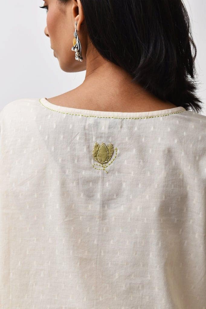 Arrosa Applique 3Q Sleeve Off White Cotton Top view 7