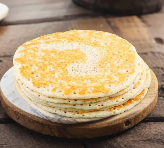 Kal Dosa With Peanut Chutney (2Pcs)