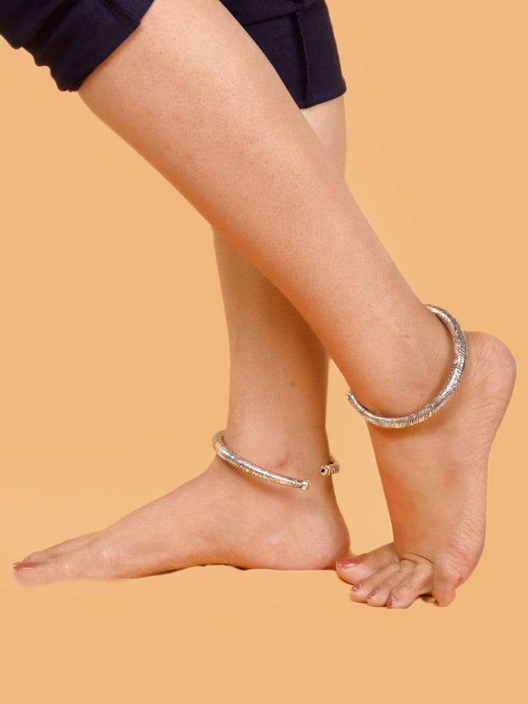 Set Of 2 Oxidised Silver Plated Payal Anklet view 6