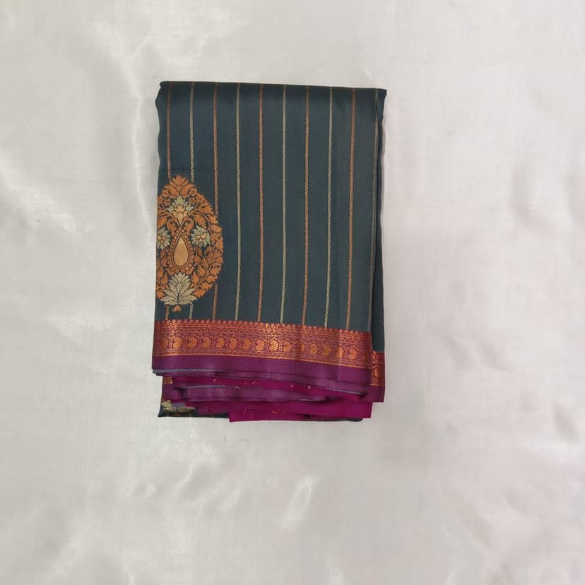 Vairaoosi Soft Silk Saree with Blouse - Grey view 3