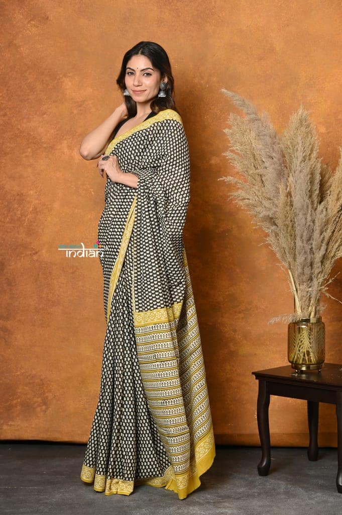 Mastaani ~ Handblock Printed Cotton Saree With Natural Dyes - Black & White view 2