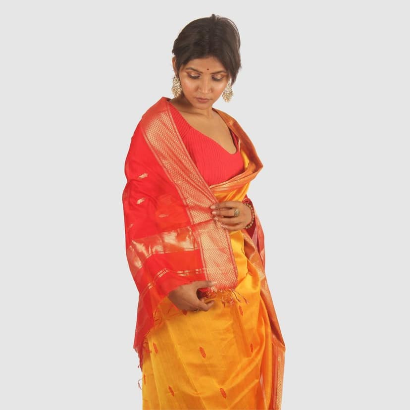 Sunlit Elegance Maheshwari Handloom Saree Golden Yellow view 5
