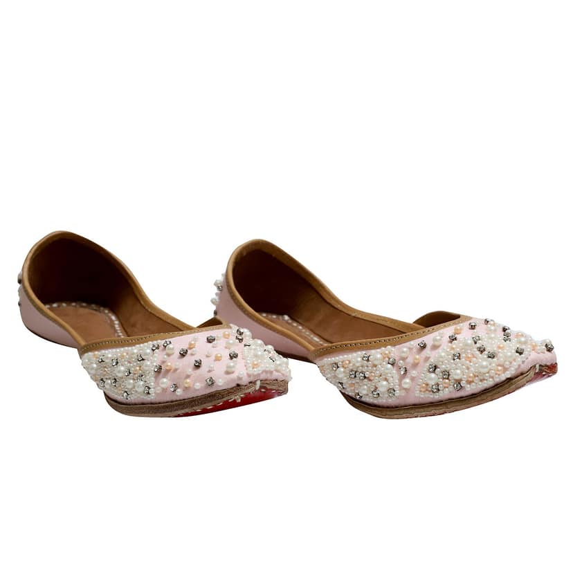 RSK ETHNIC WEAR, Baby pink Color Embroidered Handmade Jutti for Women with Soft Leather and Double Cushion view 3