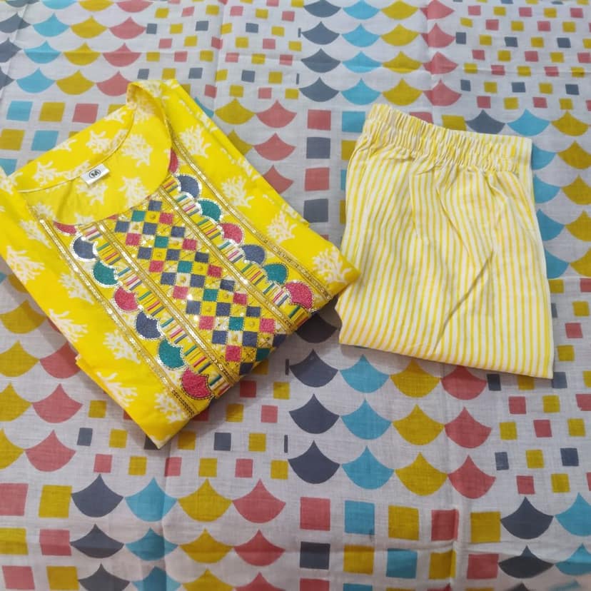 Women's Yellow Printed Cotton Kurti with Embroidered Yoke & Dupatta view 3