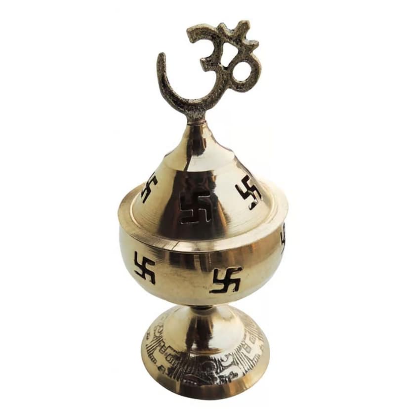 Brass Table Decor Oil Lamp Om Pakija Deepak - Graceful Brass Oil Lamp for Temple, Height : 3 Inch (ZMAS164 C) view 3