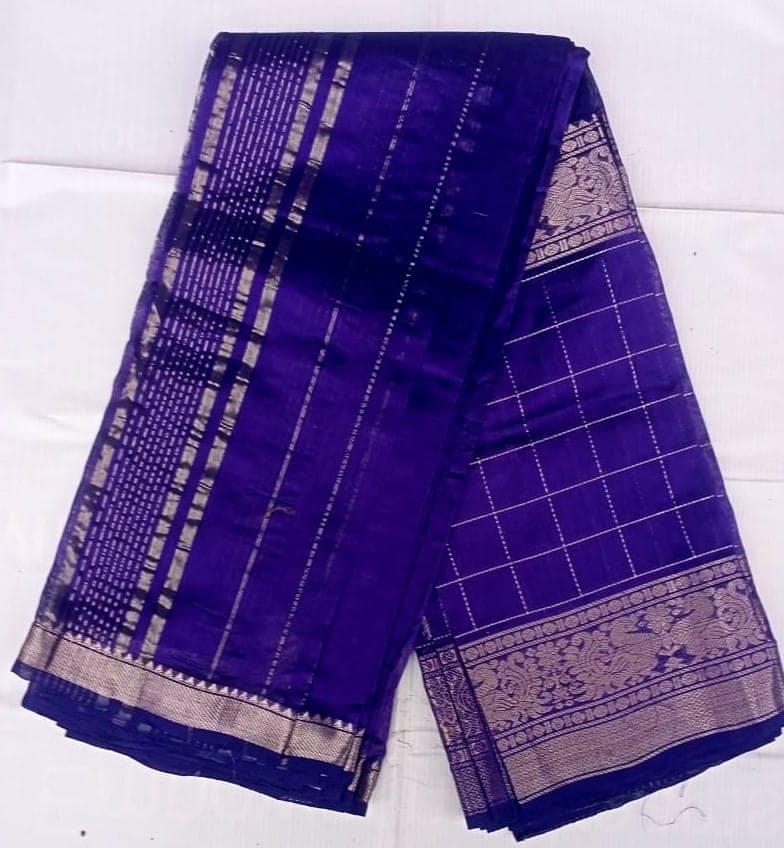 Women's Traditional Indian Silk Saree with Blouse Piece view 2