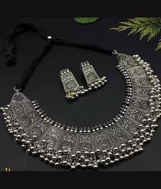 Samridhi DC Silver Alloy Necklace Set ( Pack of 1 )