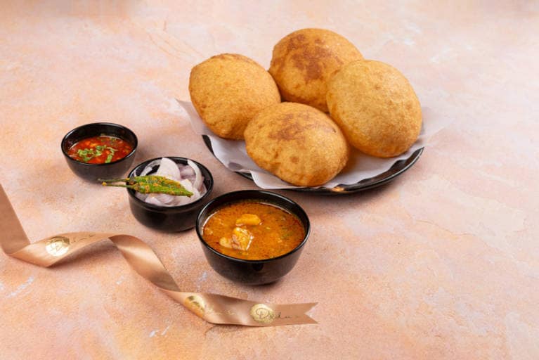 Bedmi Puri With Aloo Subzi