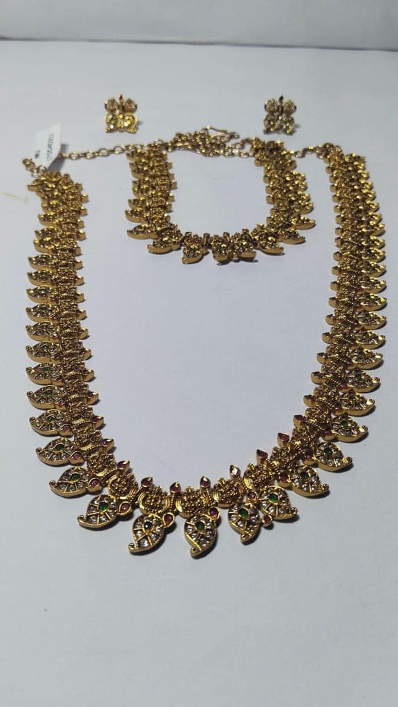 Gold Plated Traditional Indian Necklace Set with Earrings for Women view 3