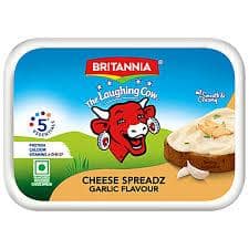 Britannia Processed Cheese Spreadz - Classic, Goodness Of Cow's Milk, 180 G Tub