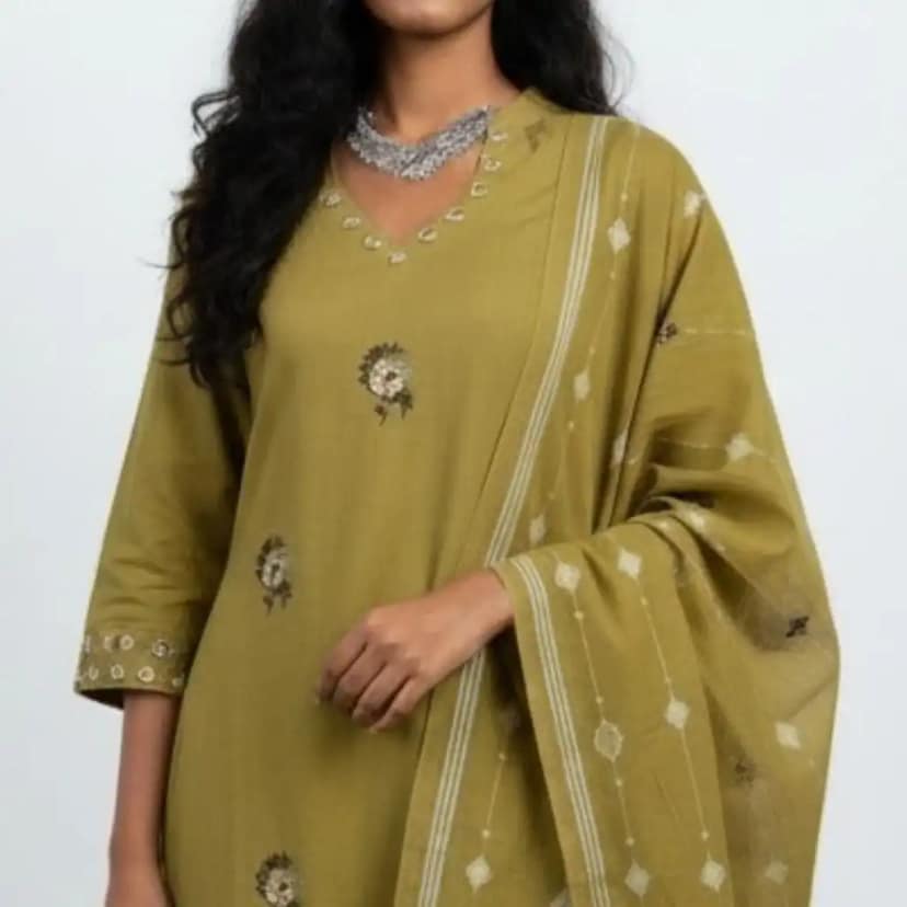Olive Green Handloom Cotton Co-Ord Set with Mirror Work, 3-Piece view 4