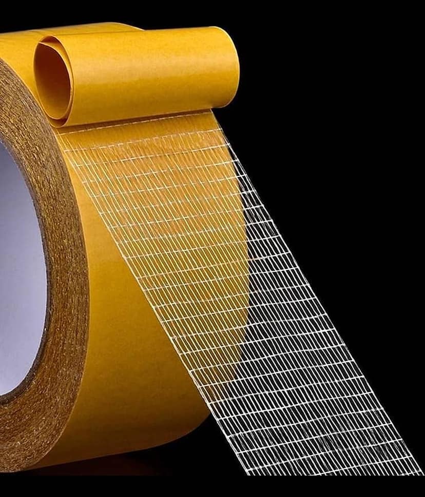Double-Sided Carpet Tape 3 cm × 5m – Super Strong, Non-Slip, Waterproof Yellow Tape – Ideal for Arts, Crafts, Packaging & Outdoor Use, Crafting Tape, Mesh Grid Adhesive for Rugs