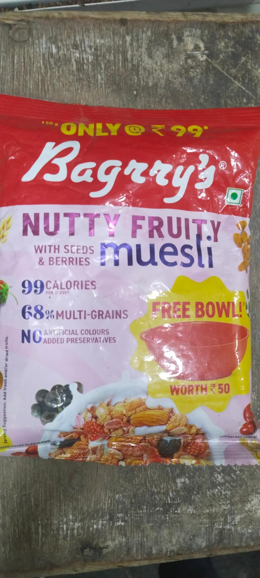 Bagrrys Nutty fruity Muesli With seeds & berries