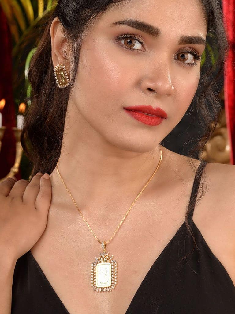 Gold Toned AD Rectangular Ginni Locket Jewellery Set view 7