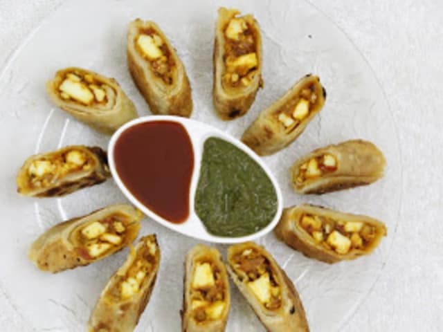 Paneer spring roll