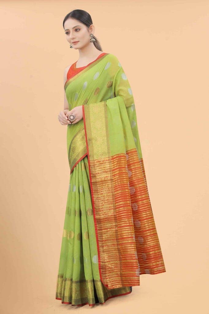 Women's Pure Cotton Woven Saree With Unstiched Blouse Piece view 3