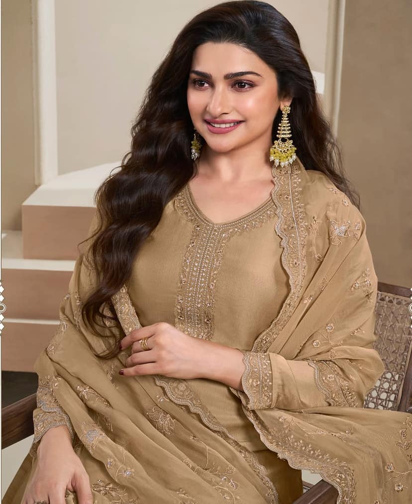 New Wedding Wear Crepe Silk Straight Suit for Women view 3