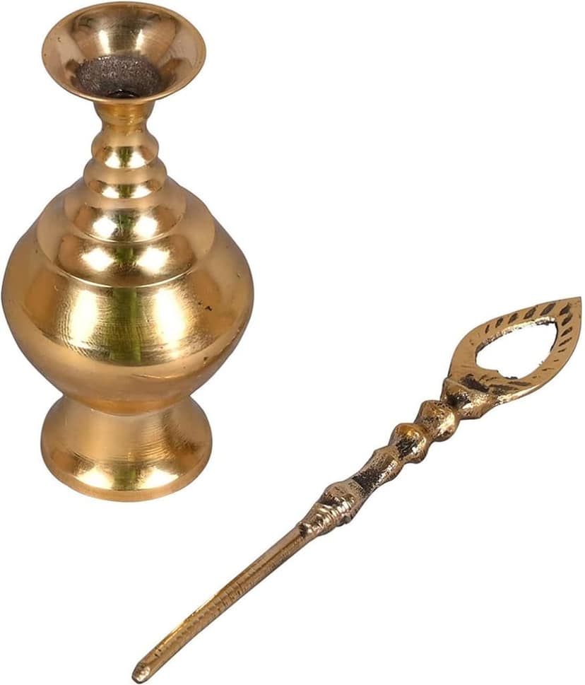 Brass surmedani with surma use in eye's makeup