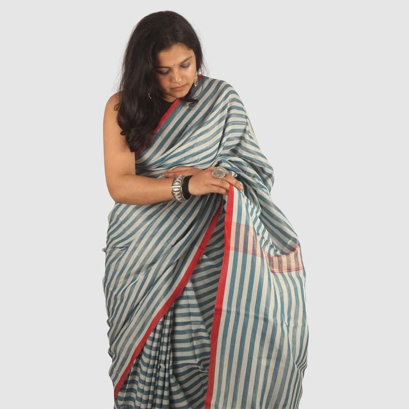Authentic Soft Teal Blue Maheshwari Handloom Cotton Silk Saree with Zari view 3