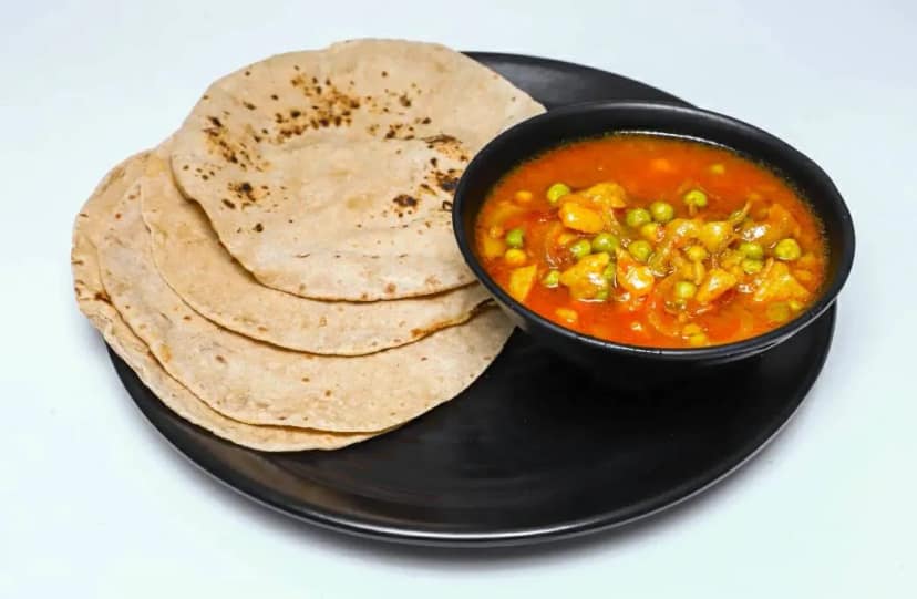 Aloo Matar & 4 Roti