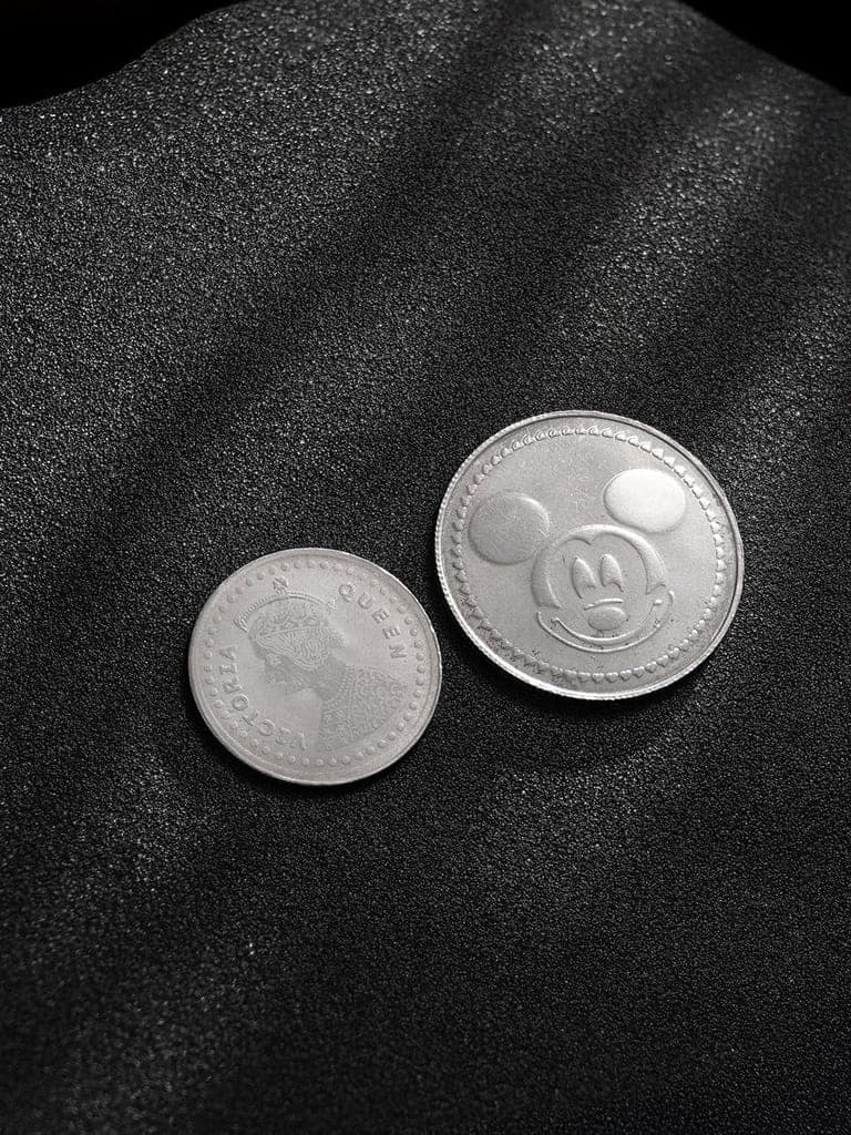 Mickey Mouse 10 gram & Empredd Victoria 5 gram Silver Coin 999 Silver view 2
