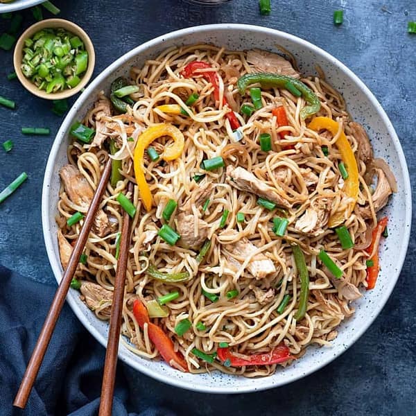 Paneer hakka noodles