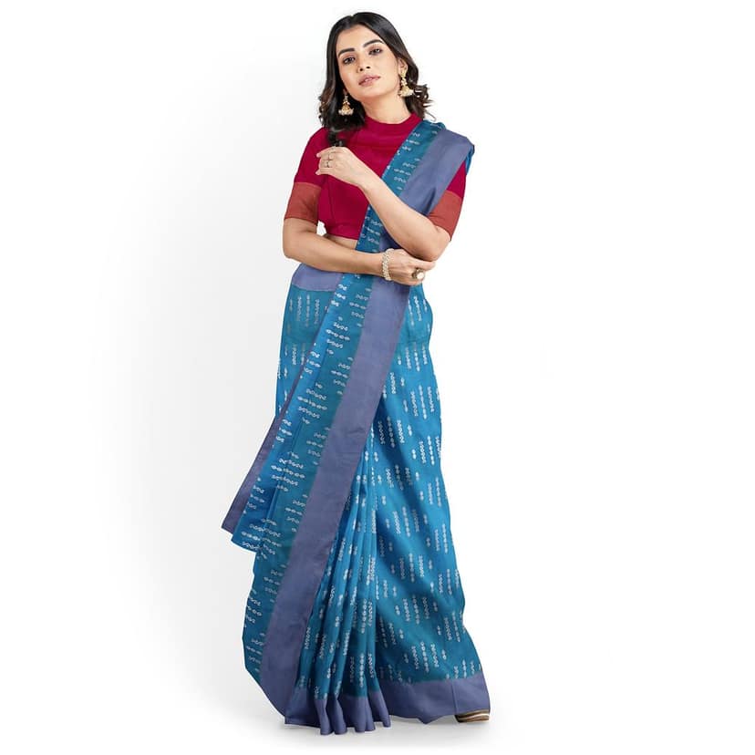Teal Color Kanjivaram Pure Silk Saree has Contrast Pallu & Blouse view 3