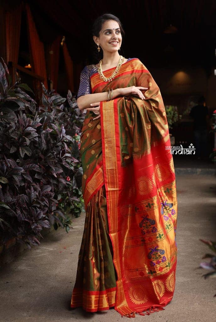 Utsaav ~ Authentic Handloom Pure Silk Maharani Paithani - Beautiful Dual Tone Red Green with Red Border view 3