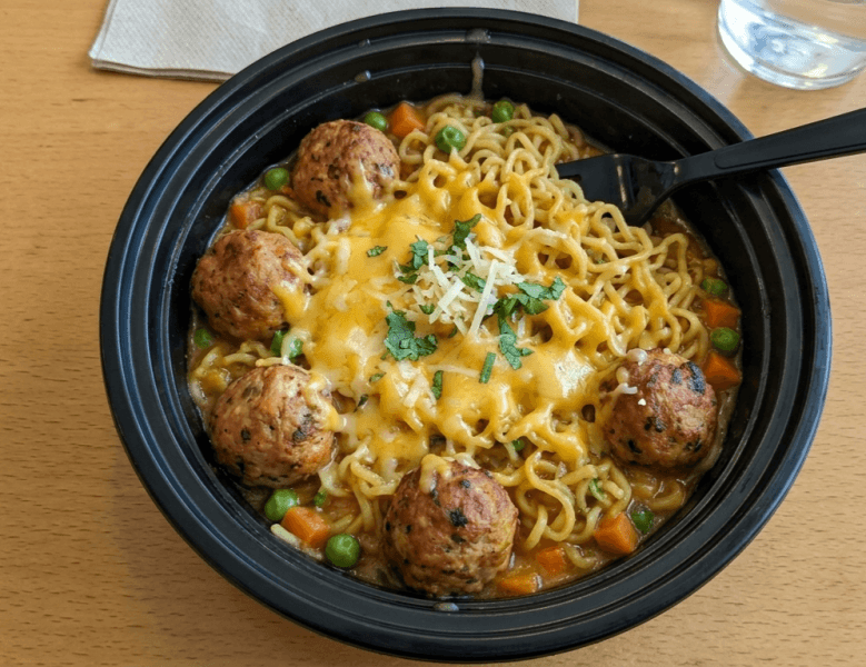 Chicken cheese maggi