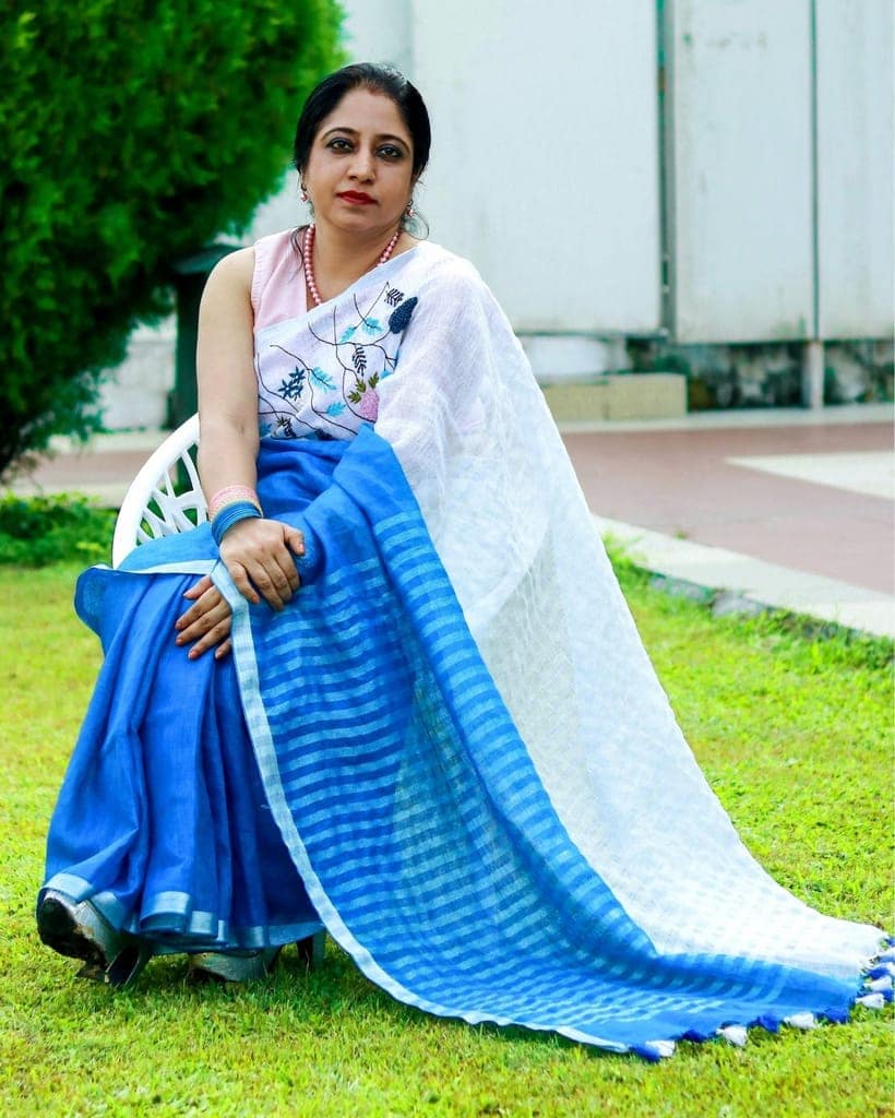 Pure Linen Saree Handloom Hand Embroidered White and Blue double color with attached Running Blouse-3705 view 3