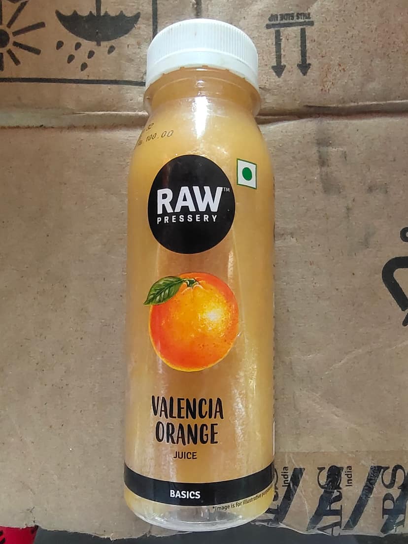 Raw pressery Valencia orange juice