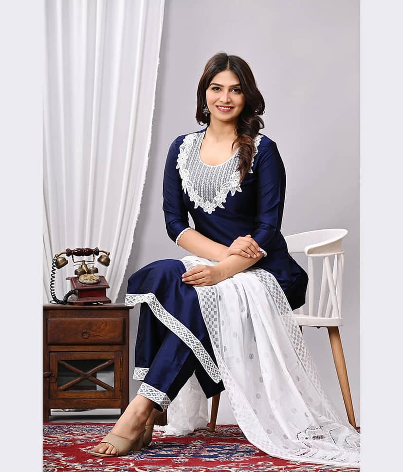 EXPORTHOUSE Women Silk Blend Embroidered Straight Kurti With Pants ( Navy Blue )