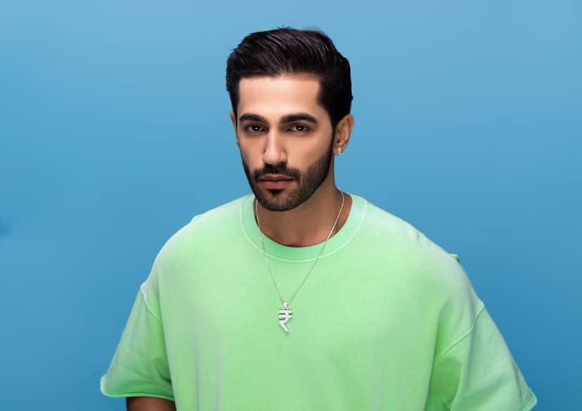 Rupee Bling Pendant | MC Stan Rupees Chain view 5