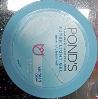Ponds super light gel non sticky fresh feel