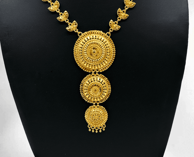 Gold Luxe Necklace Set - Amit Chauhan And Sons view 3