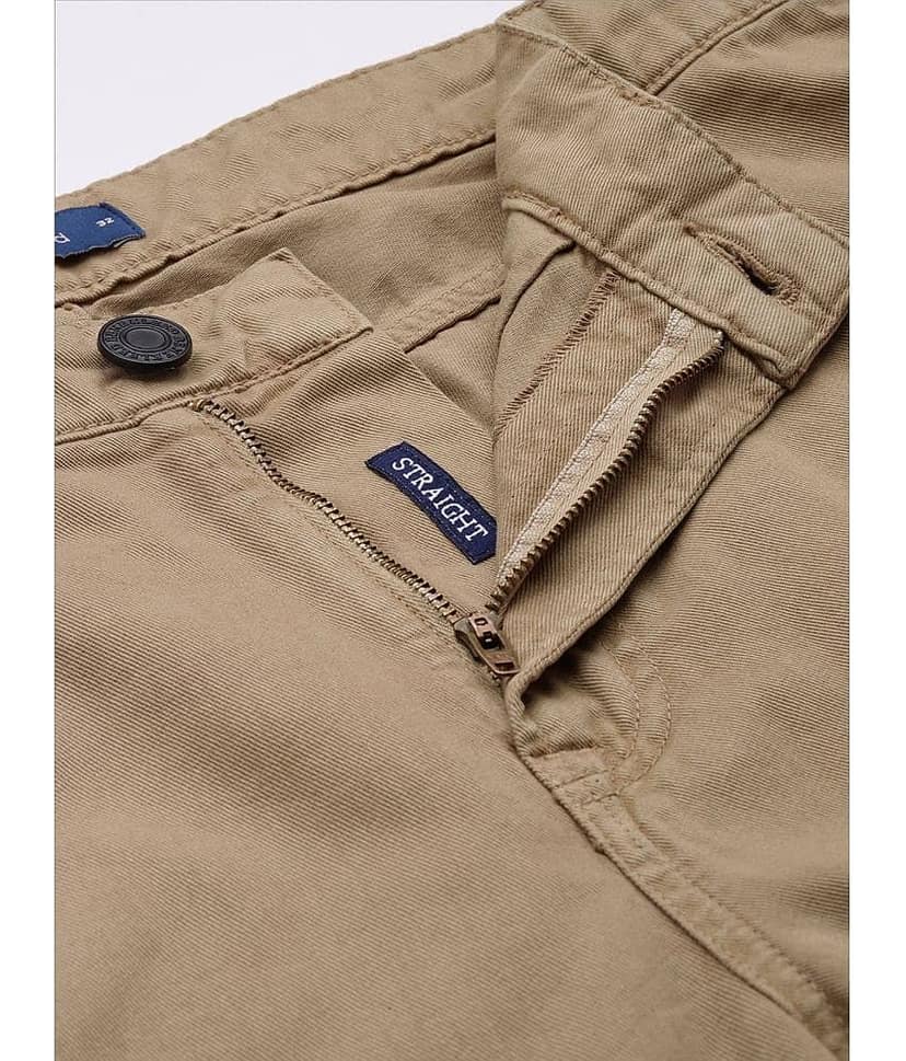 Bene Kleed Men Pure Cotton Solid Straight Fit Cargos Trousers view 2