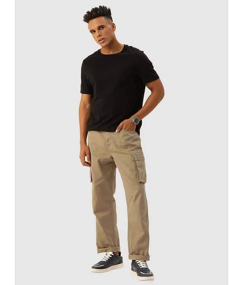 Bene Kleed Men Pure Cotton Solid Straight Fit Cargos Trousers view 5