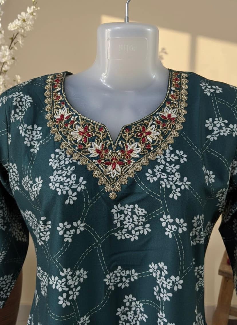 Glamvila Teal Bloom Kurti view 4