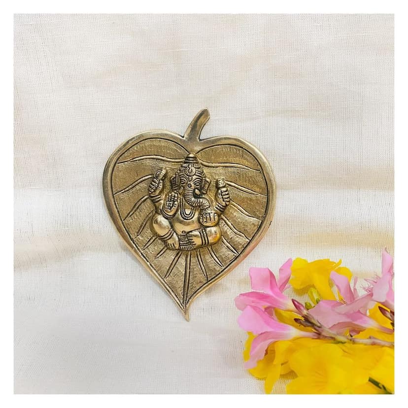 Garvi Gurjari (A Gujarat Govt Enterprise Handcrafted Ganesha On a Leaf Wall Hanging/ Showpiece (GGCHMCG01) view 2