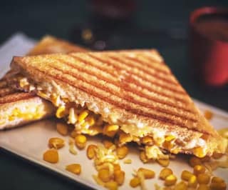 CORN AND CHEESE SANDWICH
