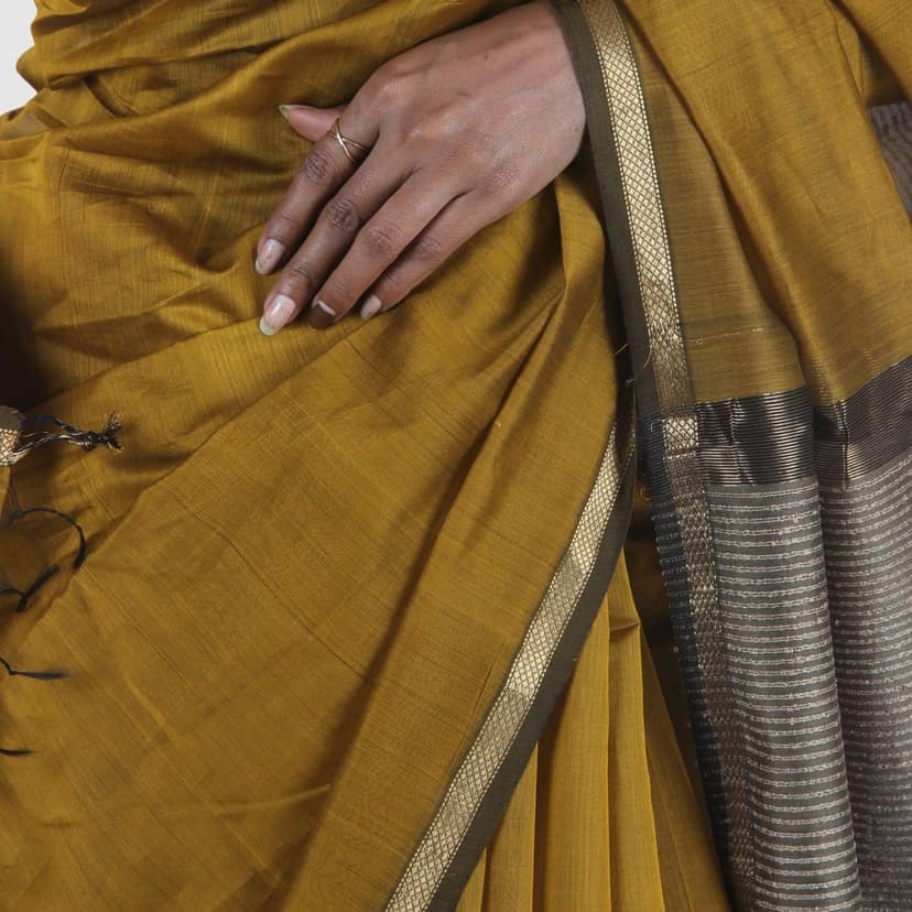 Elegant Mustard Gold Maheshwari Handloom Saree view 9