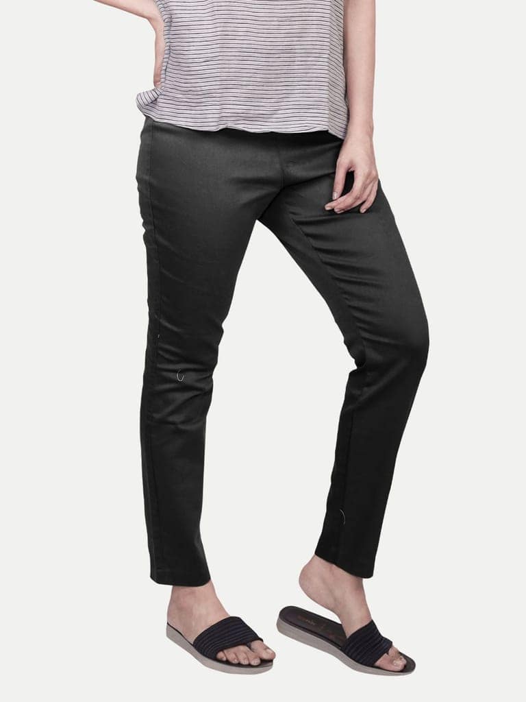 Women Black Woven Leggings view 3
