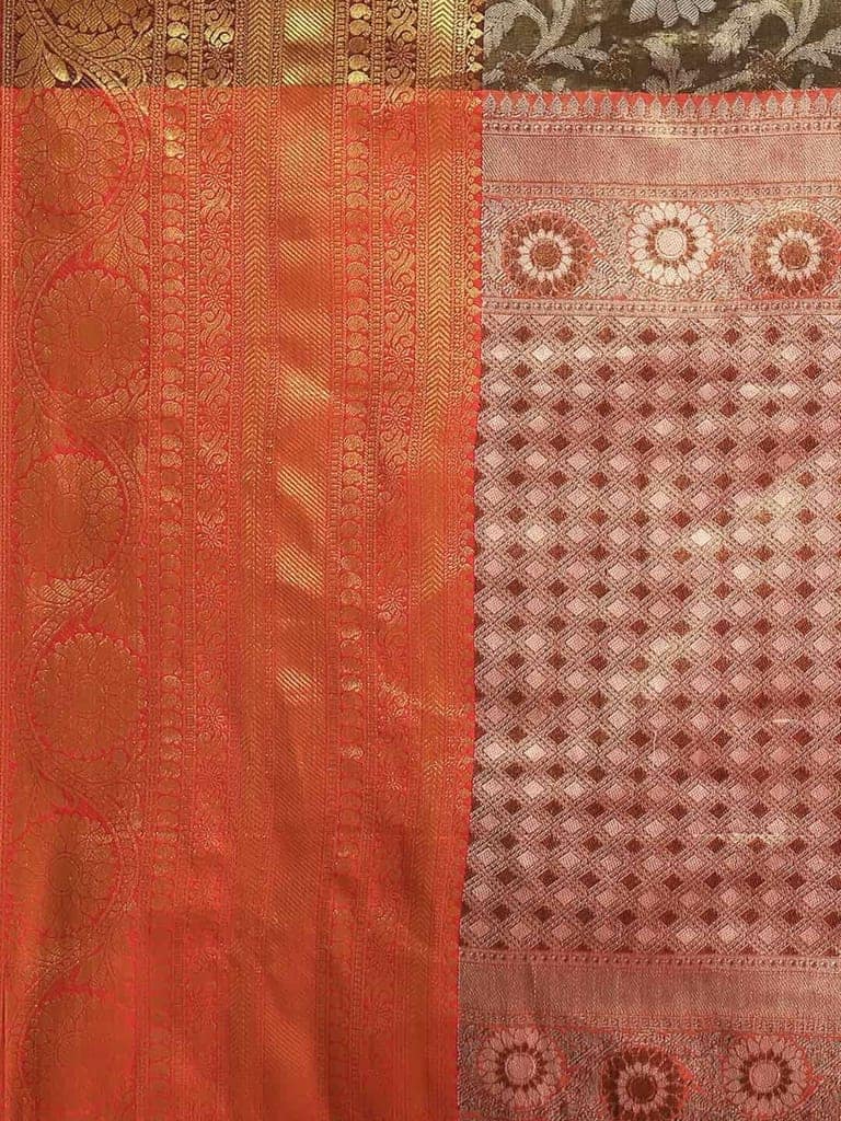 Women's Brocade Soft Silk Zari Woven Saree With Unstiched Blouse Piece view 4