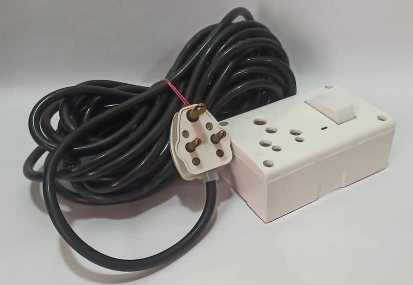 16A 1 Socket & 1 Switch Extension Box with 6A Plug & 3 Meter Wire view 4