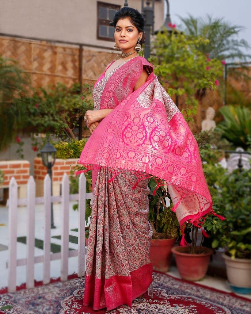 Banarasi Silk Saree Light Beige & Pink Color with contrast pallu and blouse-8729 view 2