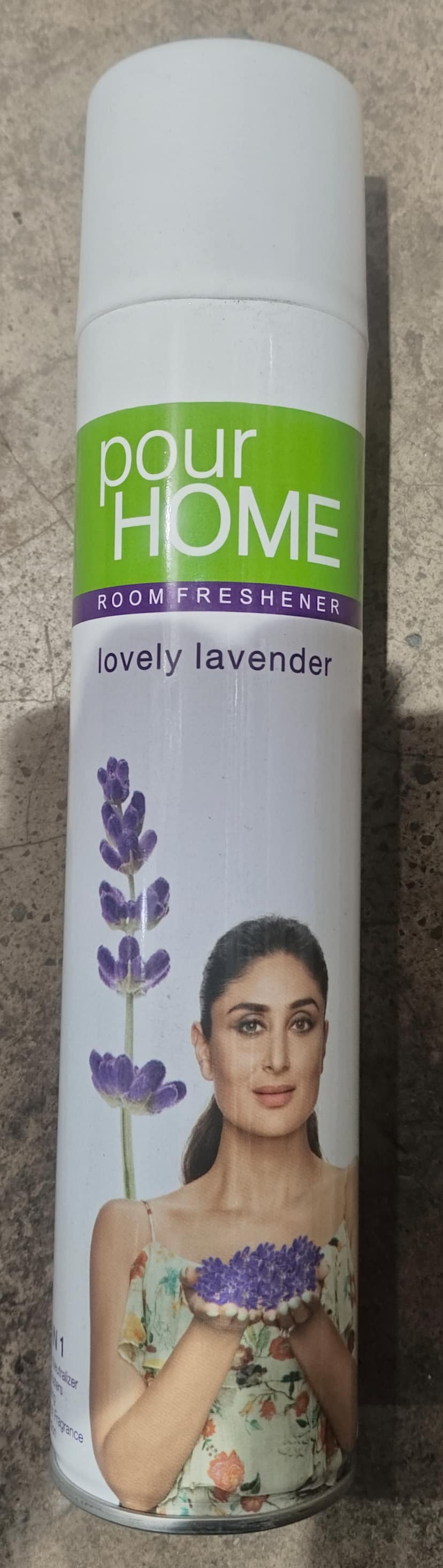 Pour home room freshener lovely lavender